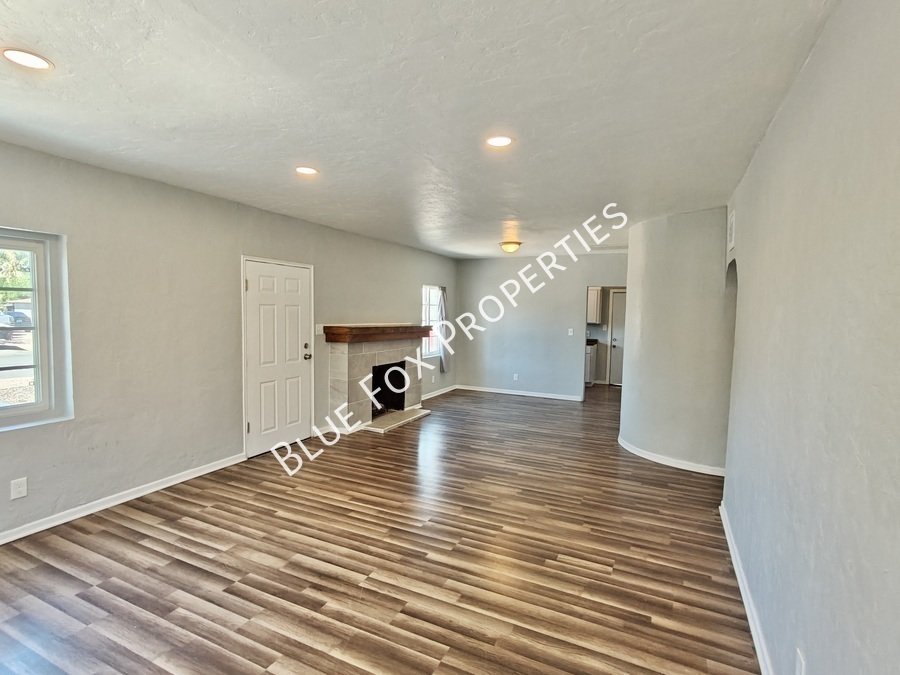 4124 East 1st Street property image