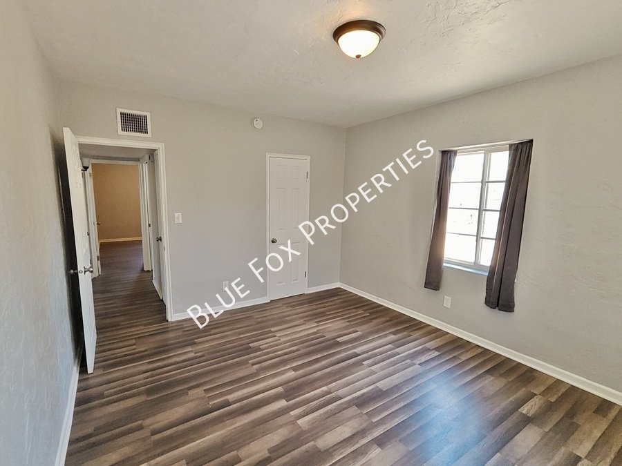 4124 East 1st Street property image