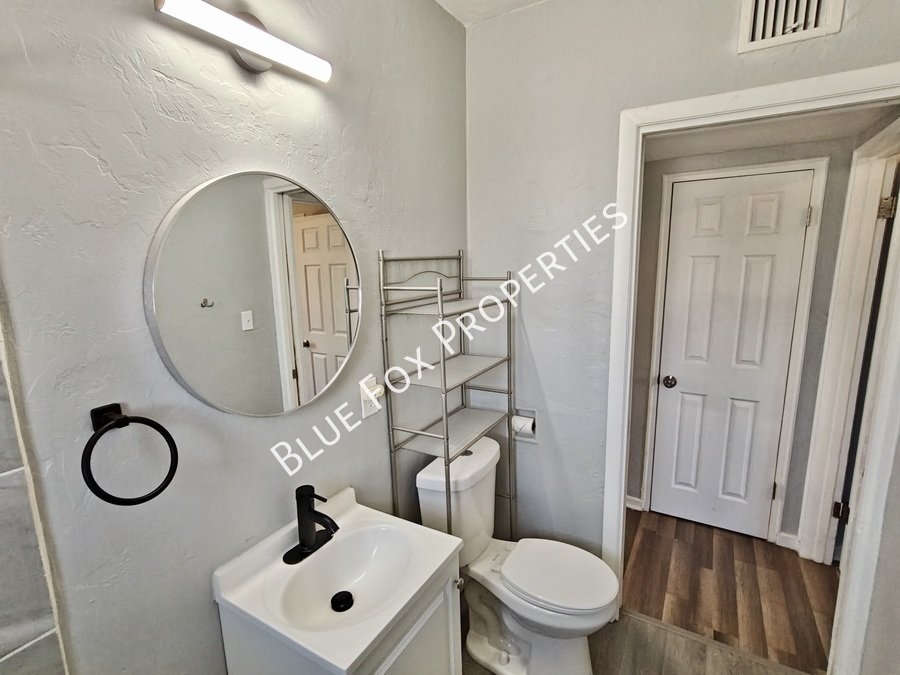 4124 East 1st Street property image