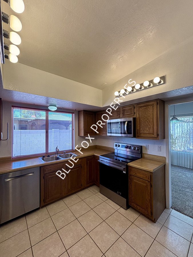 7551 East La Cienega Drive property image