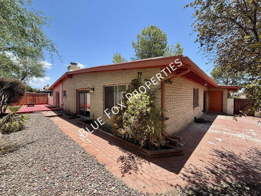 7551 East La Cienega Drive property image