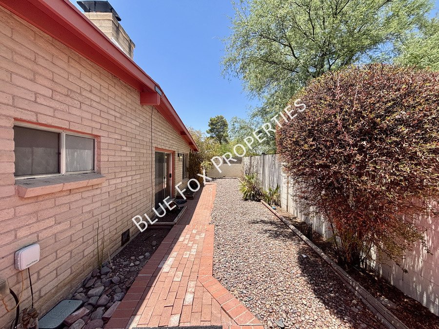 7551 East La Cienega Drive property image