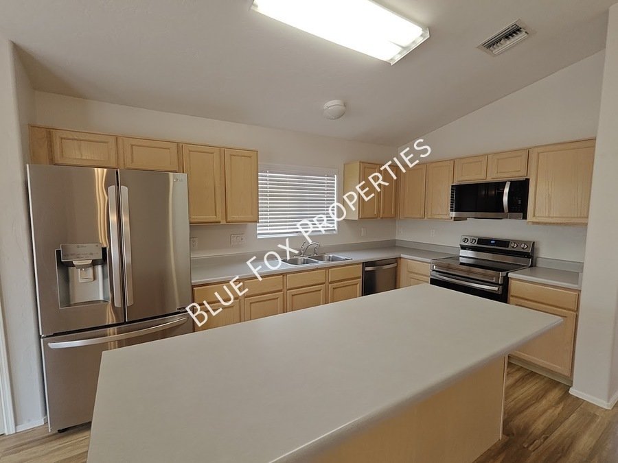 710 W Calle Alta Loma property image