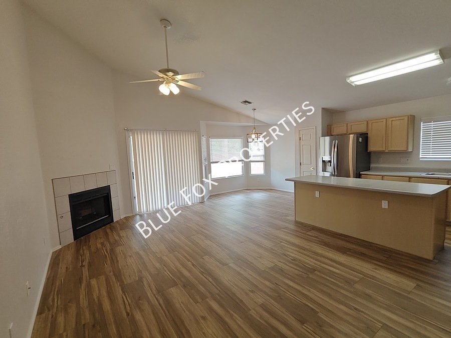 710 W Calle Alta Loma property image