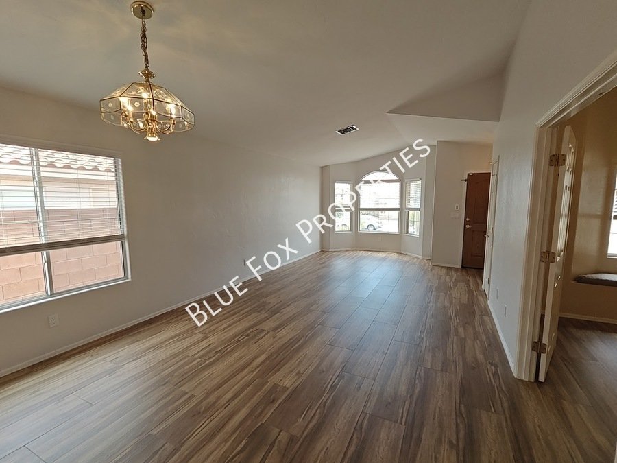 710 W Calle Alta Loma property image