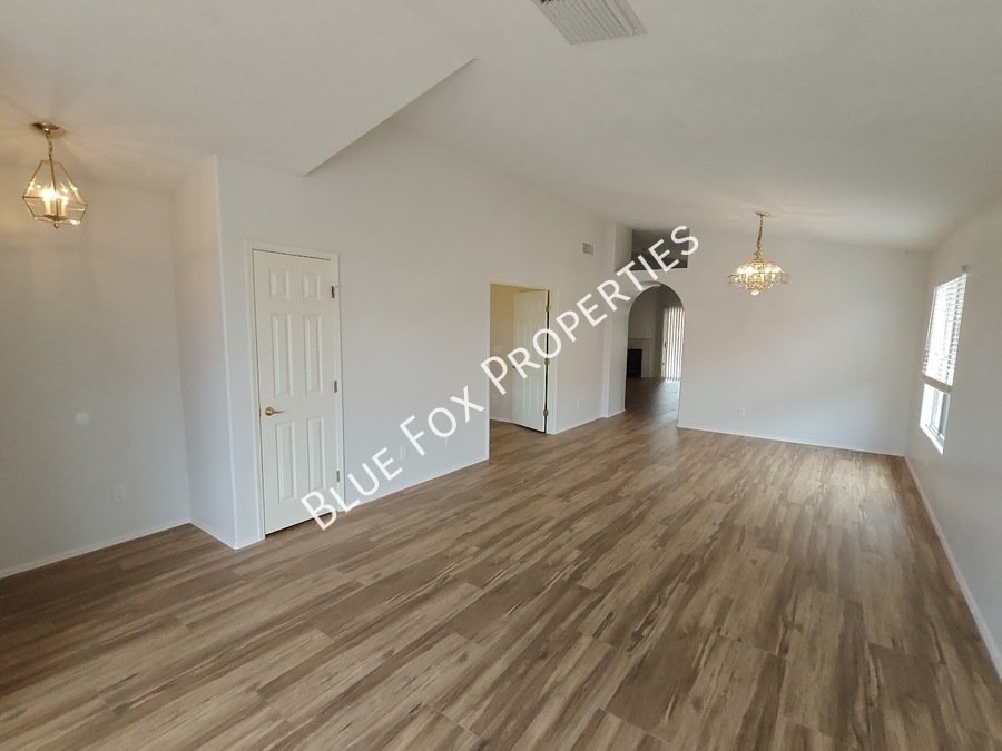 710 W Calle Alta Loma property image