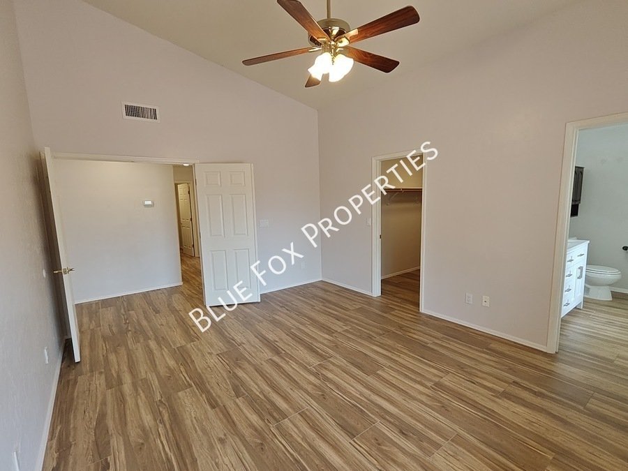 710 W Calle Alta Loma property image