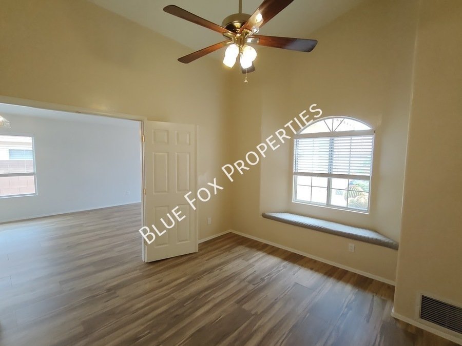 710 W Calle Alta Loma property image