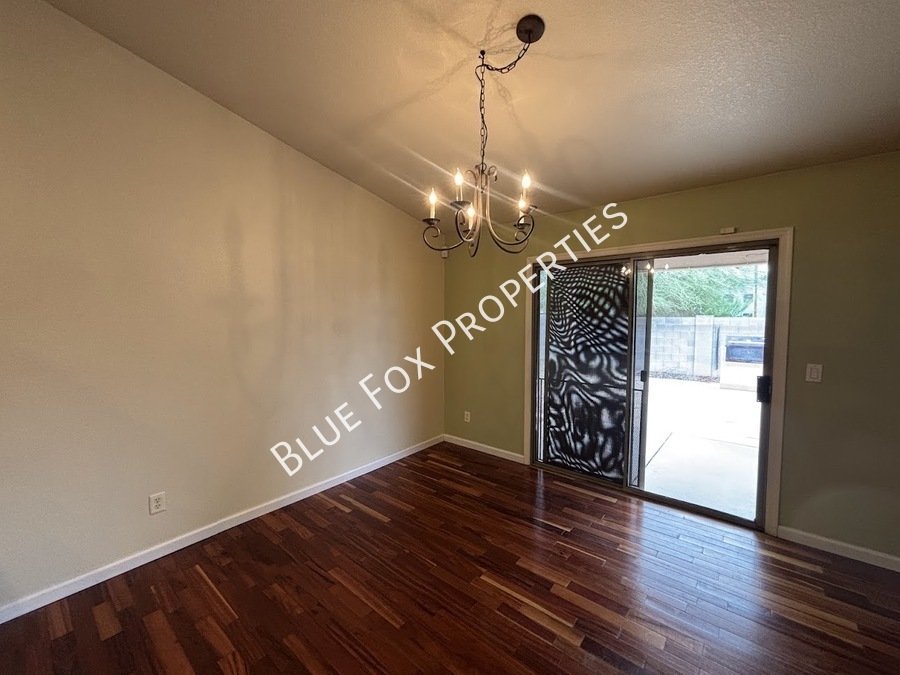 East Side 4 Bed + LARGE Backyard! property image