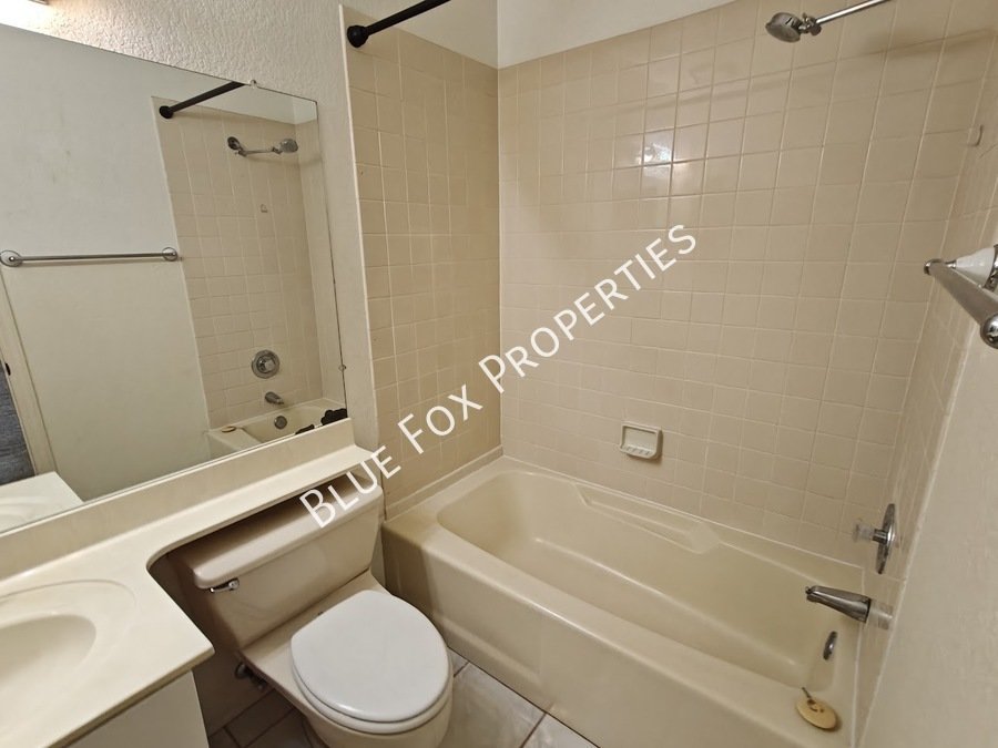 Bright open spaces in this stunning home!  Views, views and more views! property image
