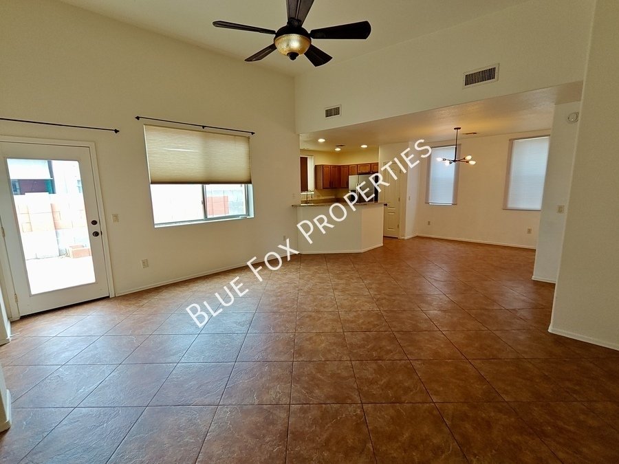 1292 S Paseo Luna Blanca property image