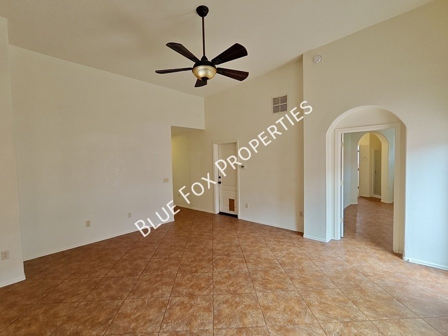 1292 S Paseo Luna Blanca property image