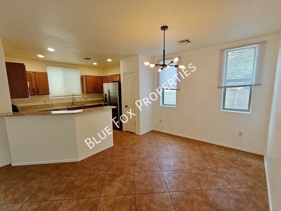 1292 S Paseo Luna Blanca property image