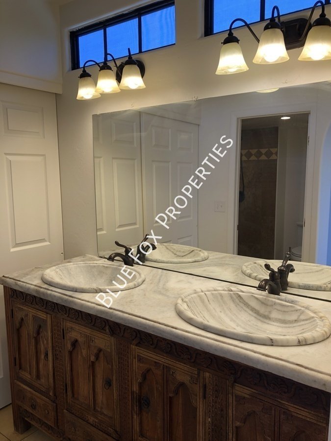 Beautiful 3 bdrm home located in Villages of La Canada property image