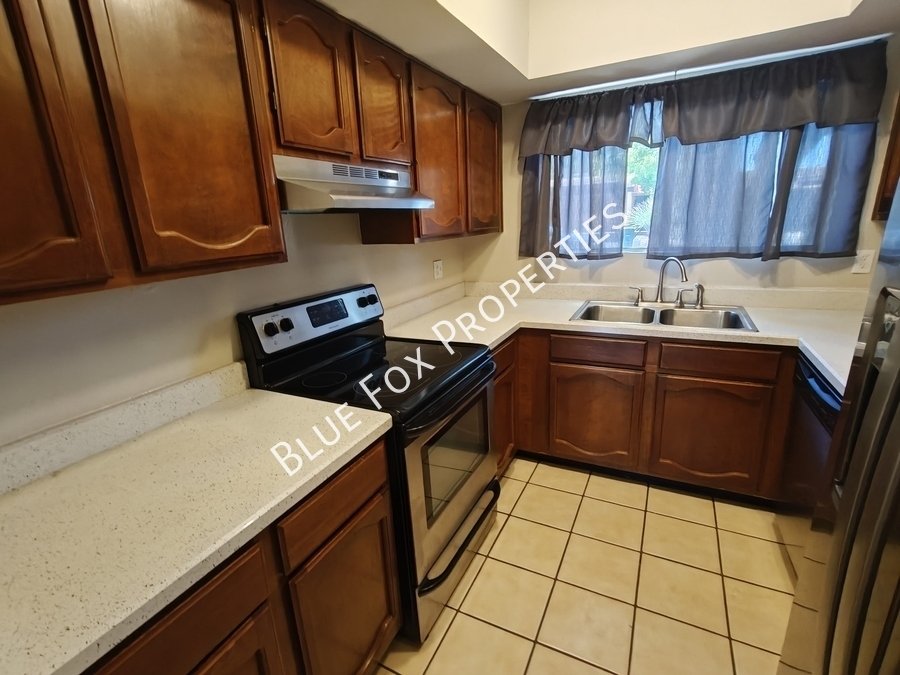 7861 East Lester Street property image