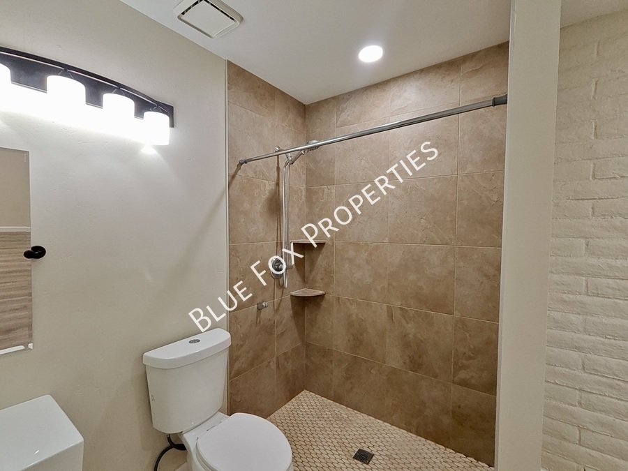 7861 East Lester Street property image