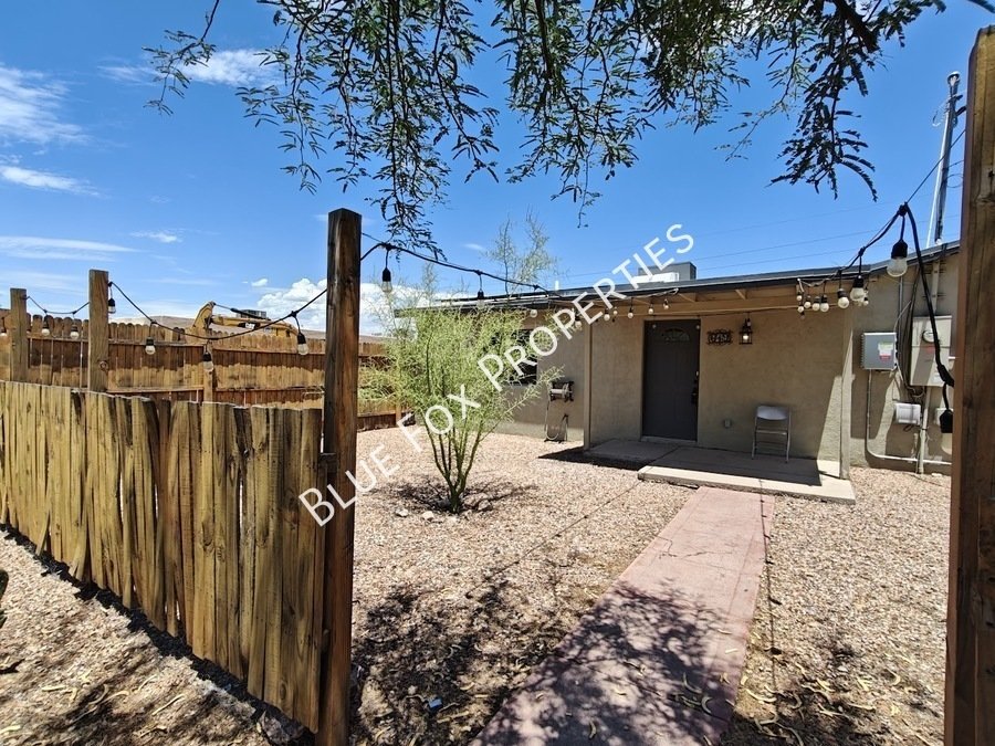 Limited time!  $799 off the first months rent, until Aug 16th.  619 S Highland Avenue property image