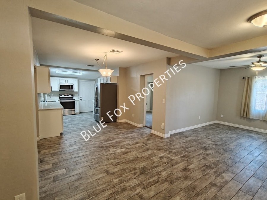 Limited time!  $799 off the first months rent, until Aug 16th.  619 S Highland Avenue property image