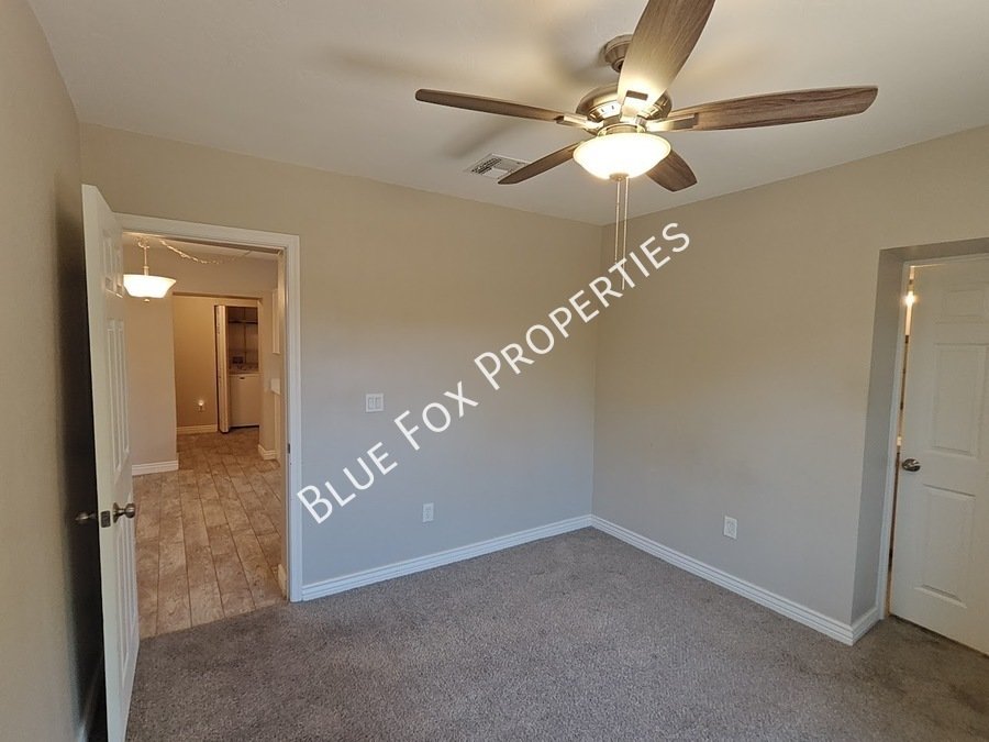 Limited time!  $799 off the first months rent, until Aug 16th.  619 S Highland Avenue property image