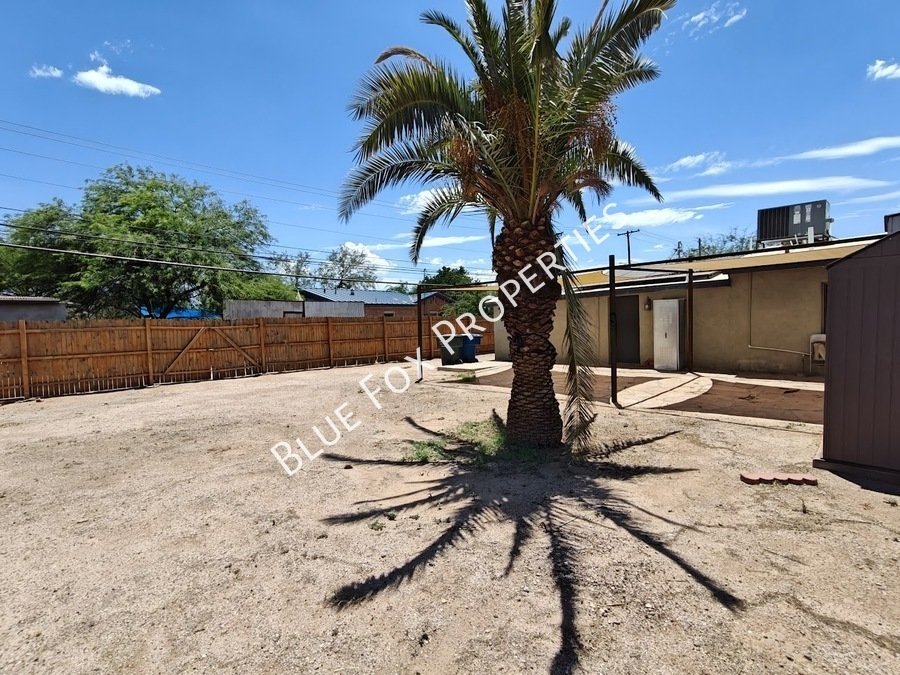 Limited time!  $799 off the first months rent, until Aug 16th.  619 S Highland Avenue property image