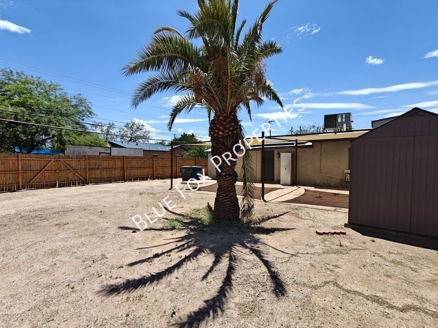 Limited time!  $799 off the first months rent, until Aug 16th.  619 S Highland Avenue property image