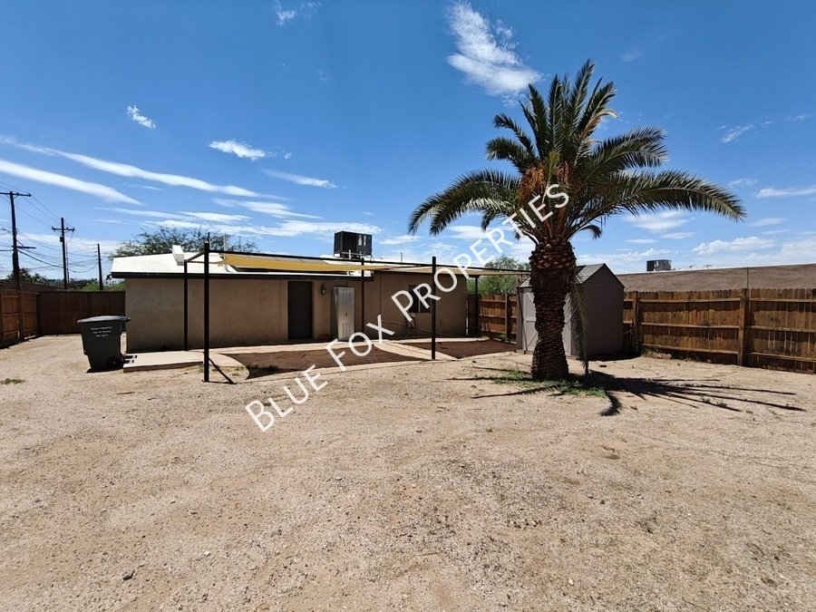 Limited time!  $799 off the first months rent, until Aug 16th.  619 S Highland Avenue property image