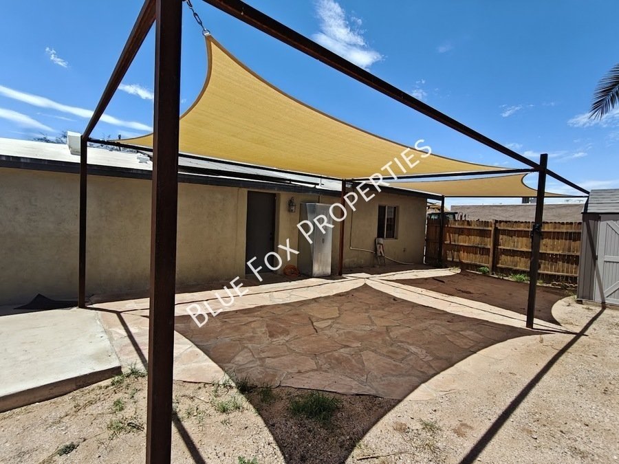 Limited time!  $799 off the first months rent, until Aug 16th.  619 S Highland Avenue property image