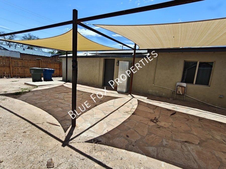 Limited time!  $799 off the first months rent, until Aug 16th.  619 S Highland Avenue property image