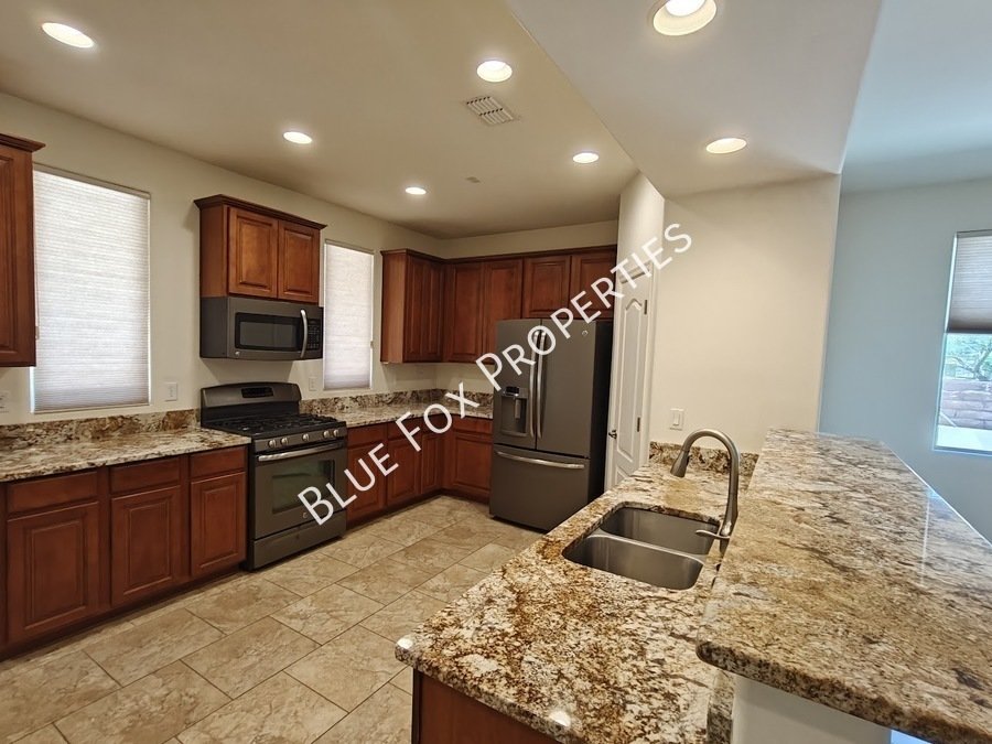 Great Backyard views! 12812 N Camino Vieja Rancheria property image