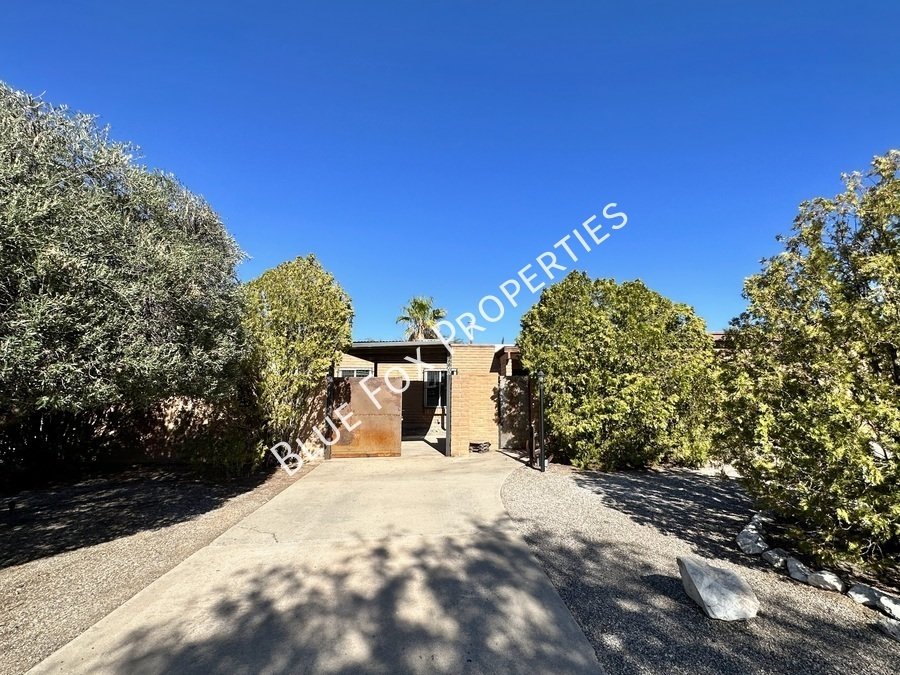 8825 E Old Spanish Trail property image
