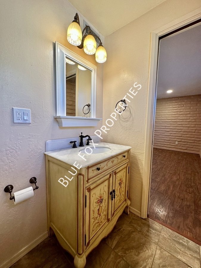 8825 E Old Spanish Trail property image