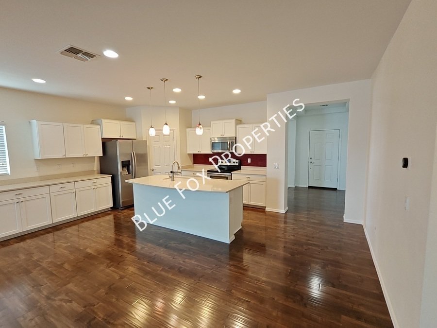 34185 South Presidio Place property image