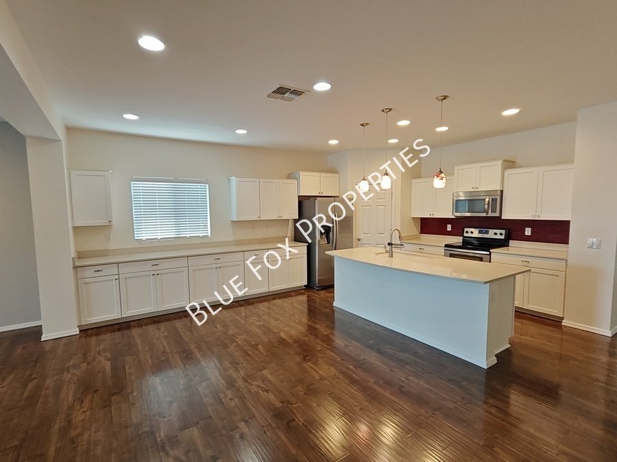 34185 South Presidio Place property image