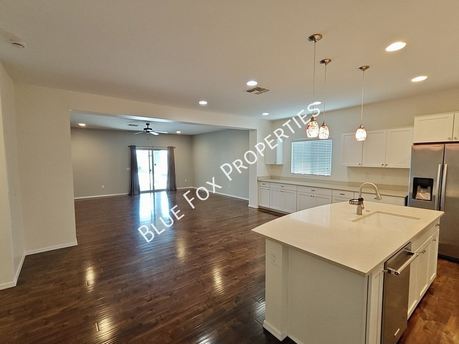 34185 South Presidio Place property image