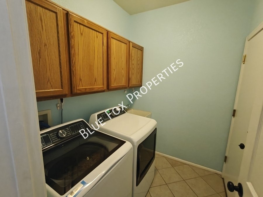 7485 W Briner Drive property image
