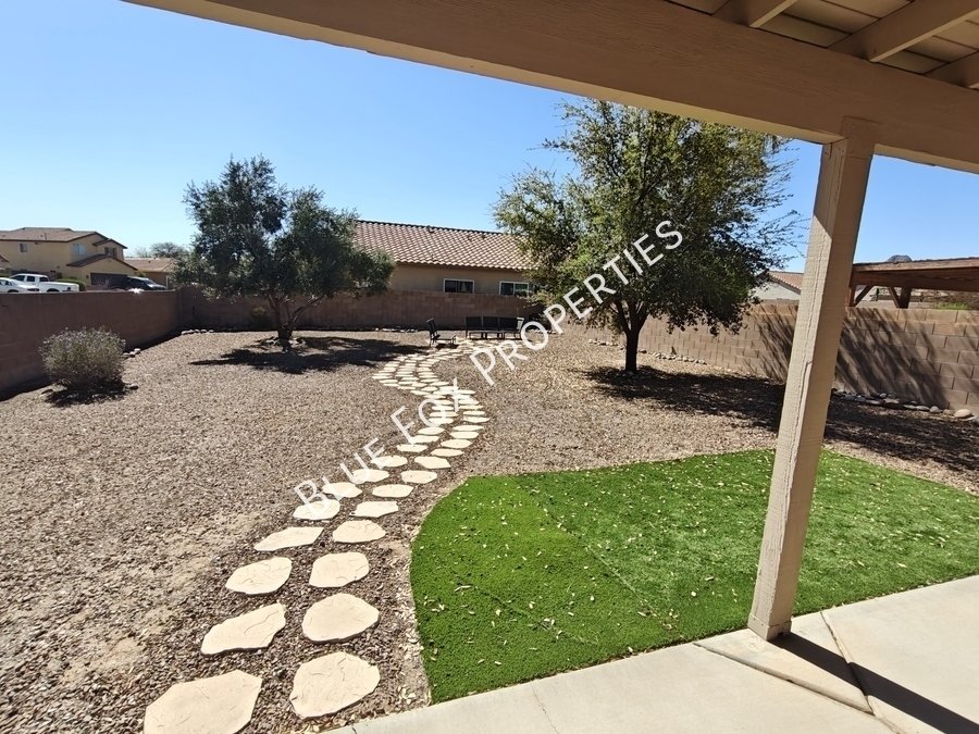 7485 W Briner Drive property image