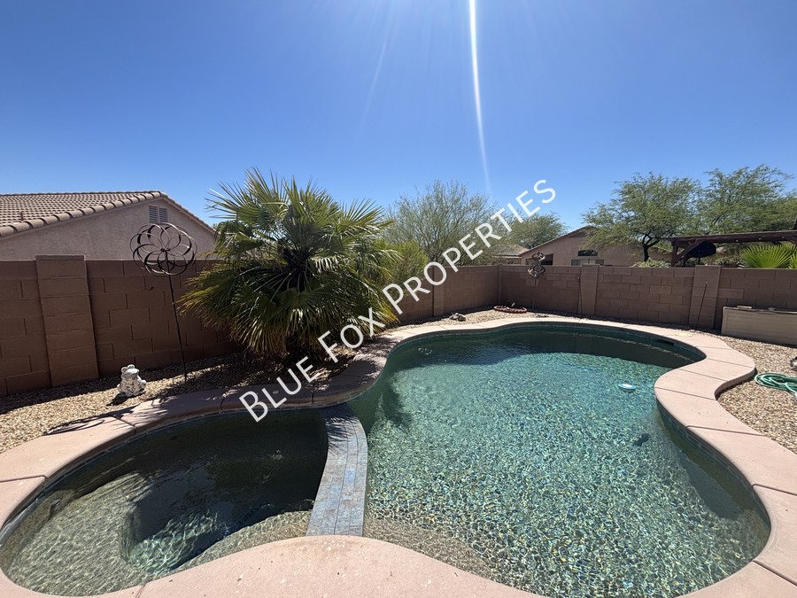 7135 S Oakbank Drive property image
