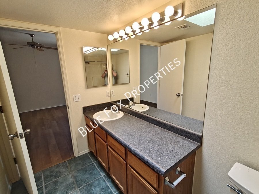 2415 West Calle Retana property image
