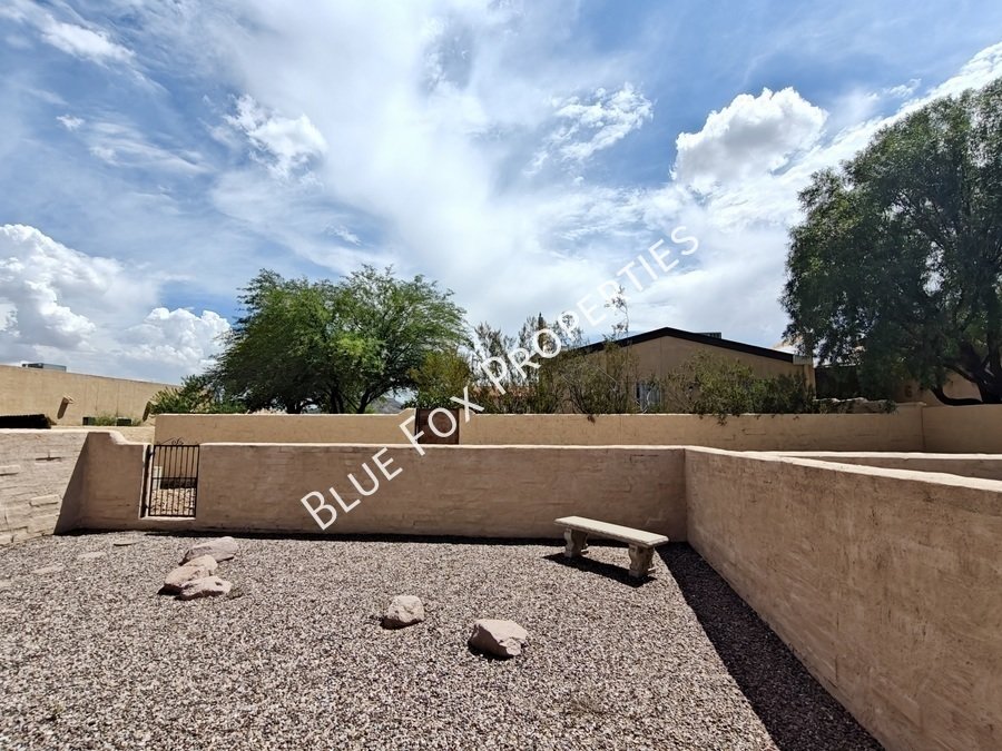 2415 West Calle Retana property image