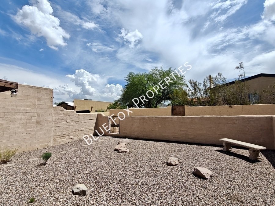2415 West Calle Retana property image