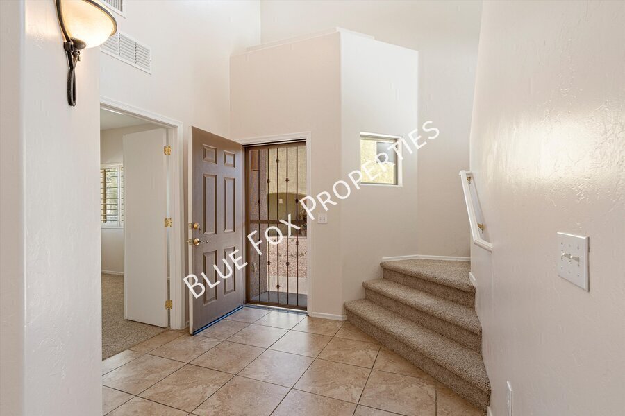 3 bed, 2.5 bath home in the Southwest side property image