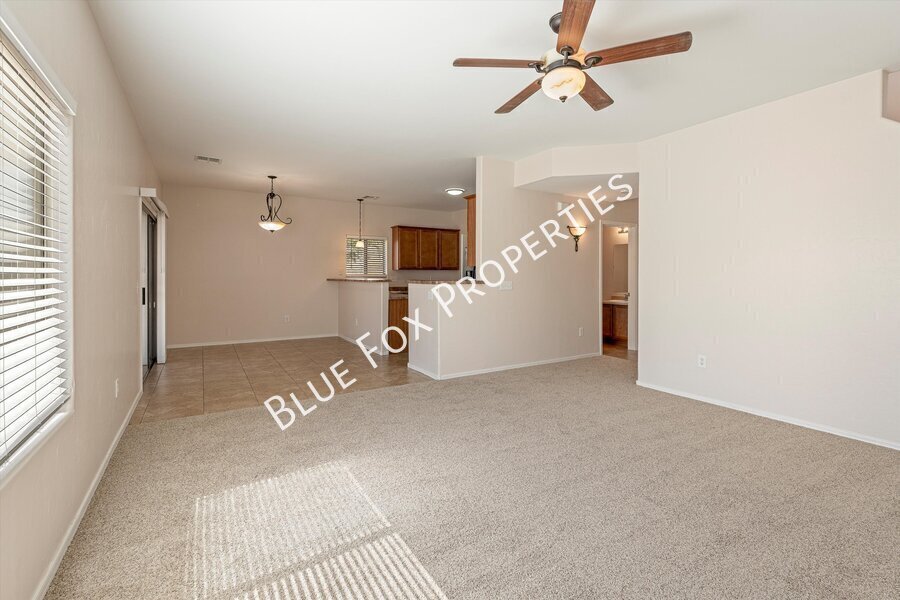 3 bed, 2.5 bath home in the Southwest side property image
