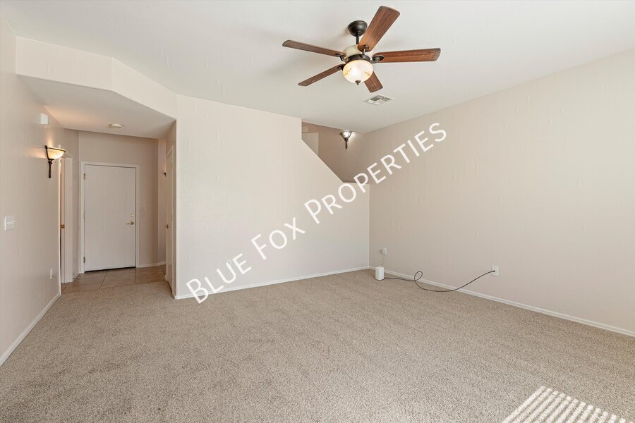 3 bed, 2.5 bath home in the Southwest side property image