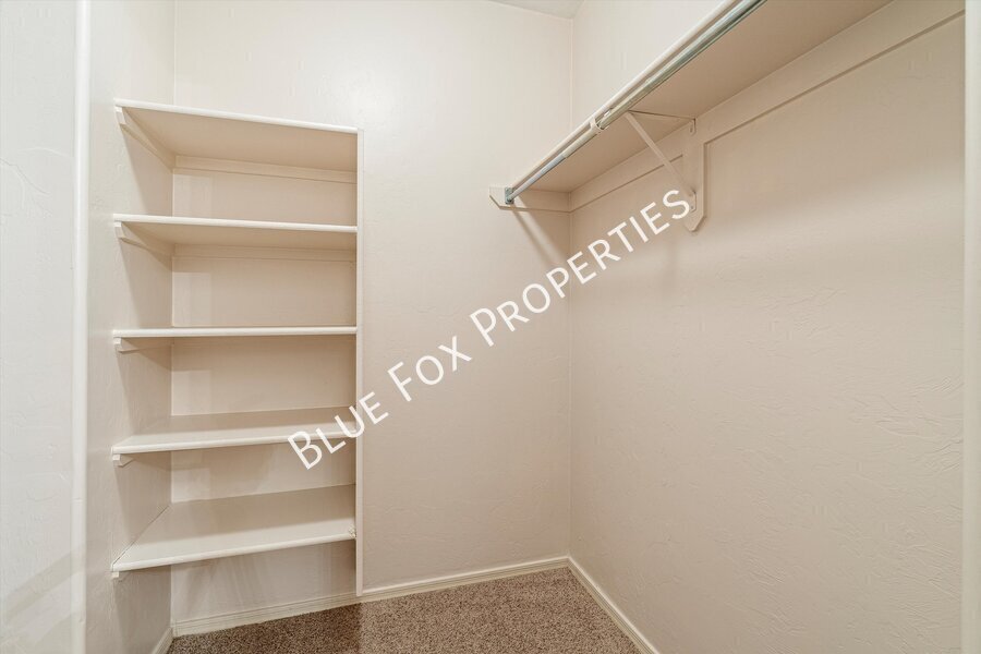 3 bed, 2.5 bath home in the Southwest side property image
