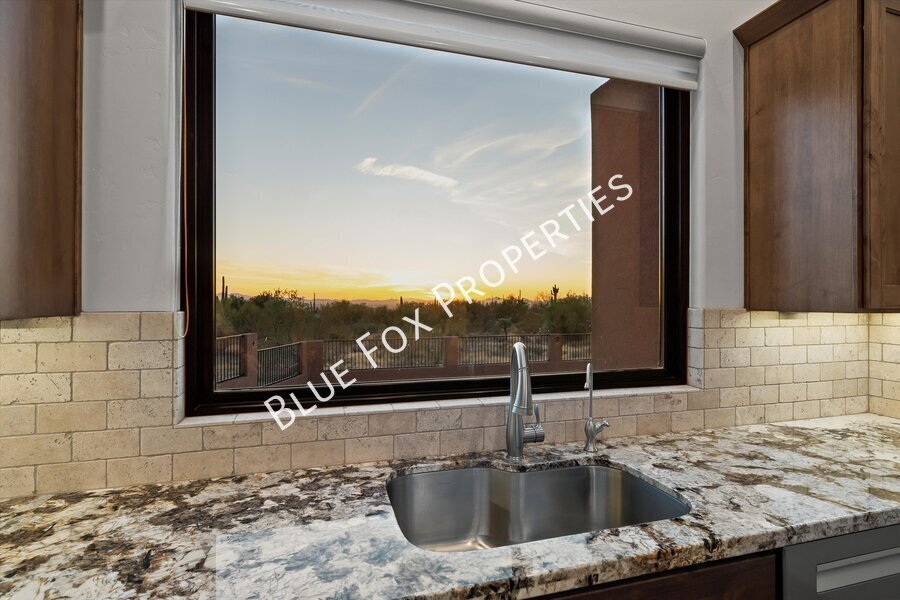 13037 N Red Quail Place property image