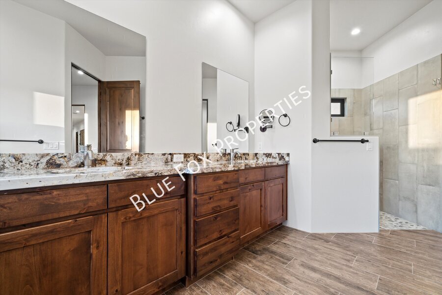 13037 N Red Quail Place property image