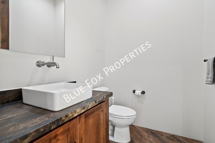 13037 N Red Quail Place property image