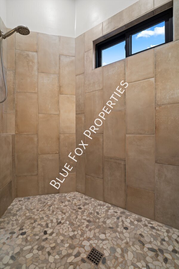 13037 N Red Quail Place property image