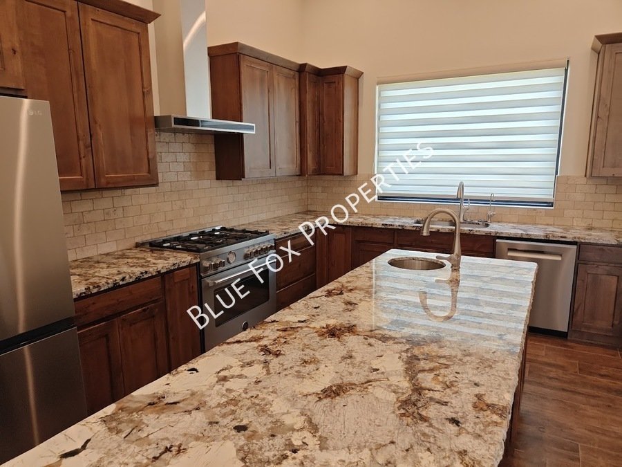 13037 N Red Quail Place property image
