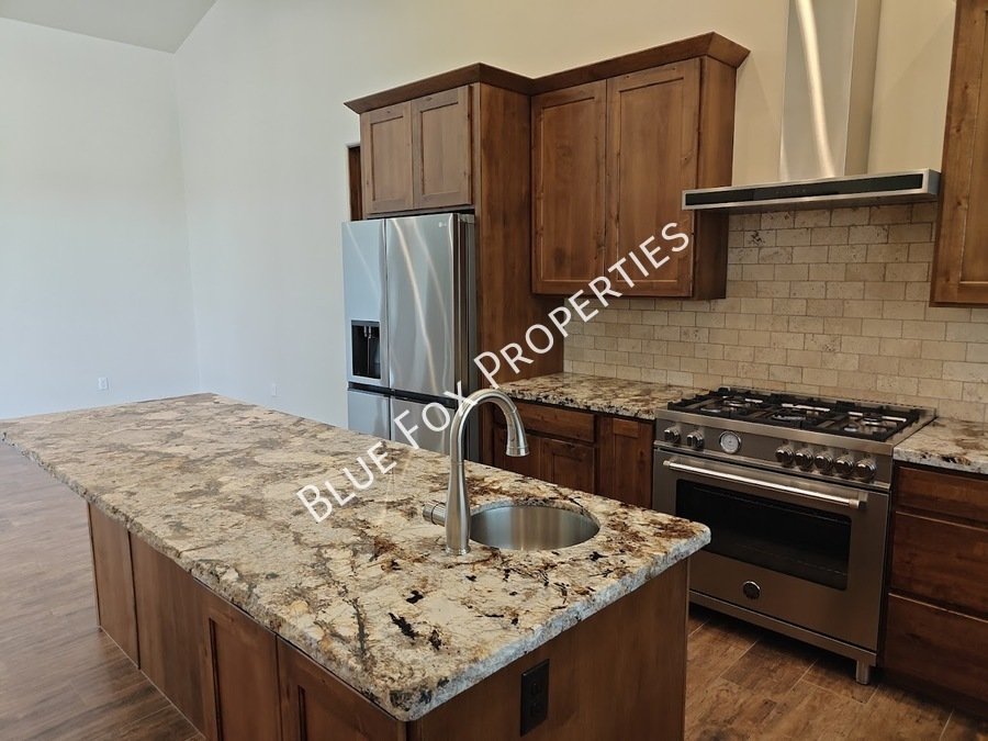 13037 N Red Quail Place property image